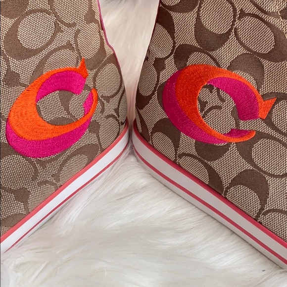 💕SOLD💕 COACH Women's Hi-Top Sneakers - Picture 7 of 11